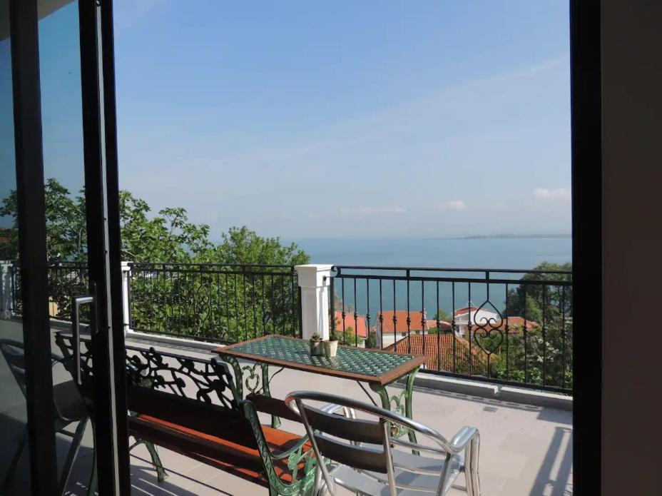 Panoramic View Over Shkodra'S Lake - Serena Home Exterior foto